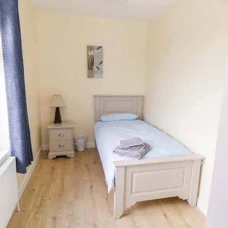 John & Margarets Place * Ballinamore